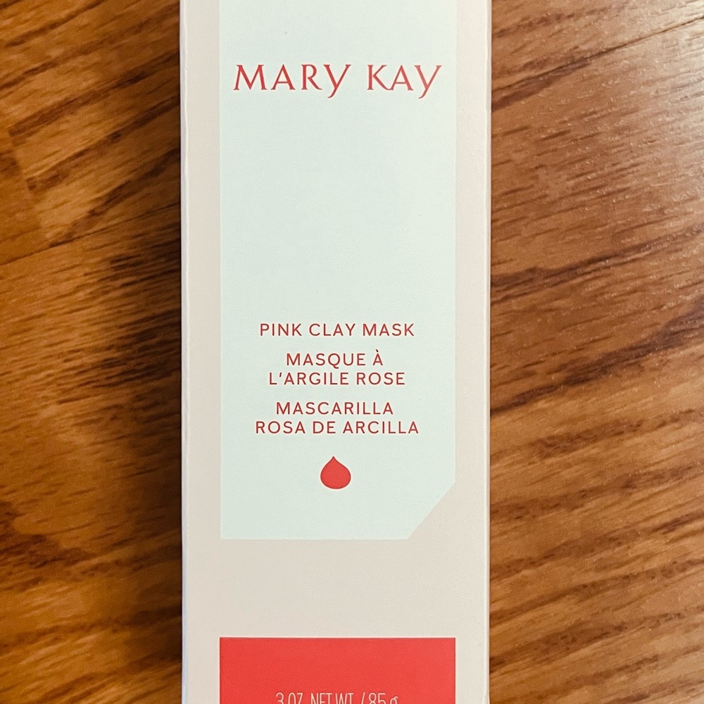 New in box Mary Kay Pink Clay Mask